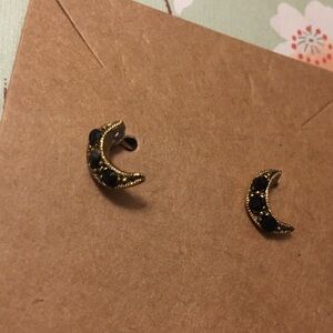 Quarter Moon Bohemian Black gems Antique gold Stud mini minimalist earrings